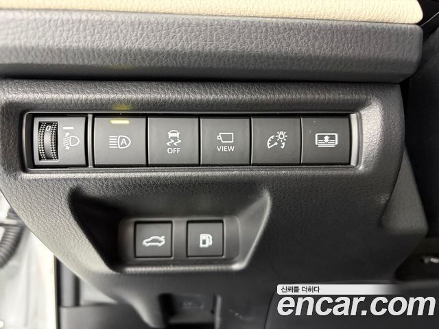 Toyota Camry (XV80) 2.5 XLE Premium Hybrid 2026 — фото 17