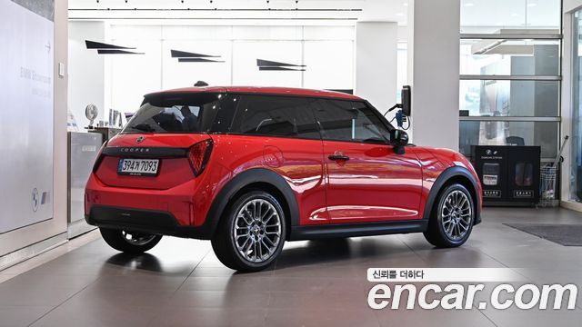 MINI Cooper C (IV) Essential 2025 — фото 4