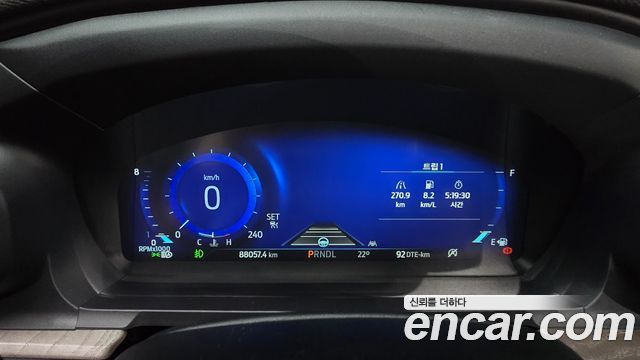 Ford Explorer (VI) 3.0 Platinum 4WD 2022 — фото 8