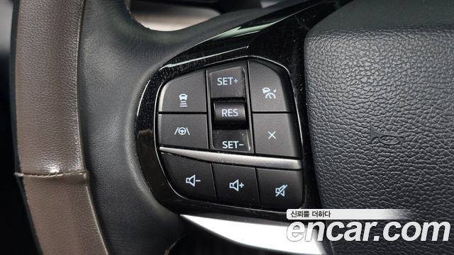 Ford Explorer (VI) 3.0 Platinum 4WD 2022 — фото 14