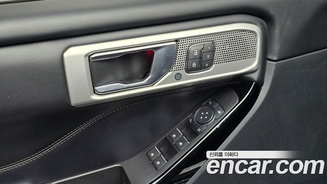 Ford Explorer (VI) 3.0 Platinum 4WD 2022 — фото 19