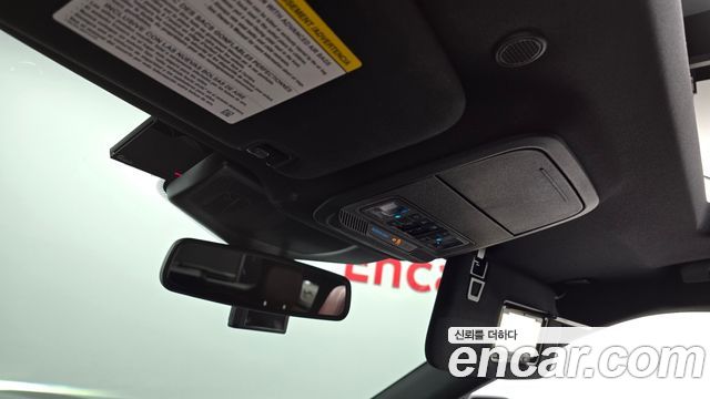 Ford Explorer (VI) 3.0 Platinum 4WD 2022 — фото 27