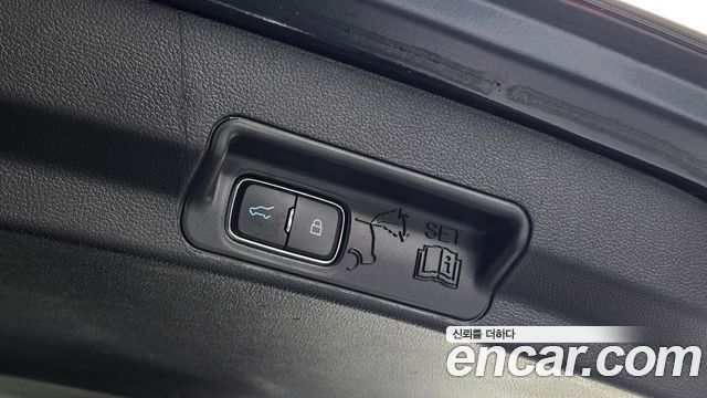 Ford Explorer (VI) 3.0 Platinum 4WD 2022 — фото 30