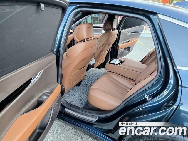Genesis G80 (RG3) Gasoline 2.5 Turbo AWD 2022 — фото 10
