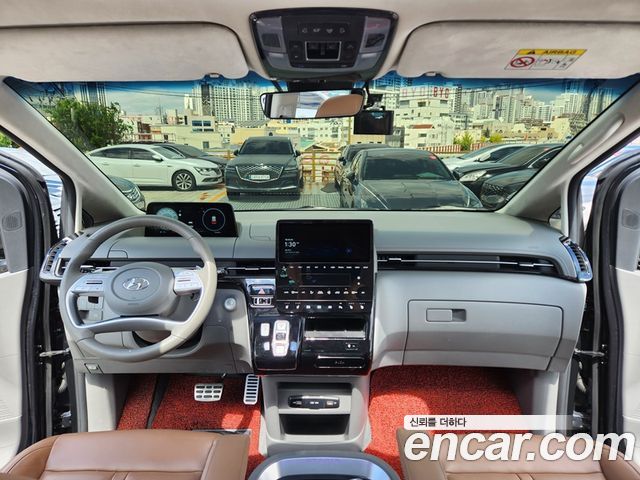 Hyundai Staria 4WD Lounge 7-Seater Inspiration 2022 — фото 15