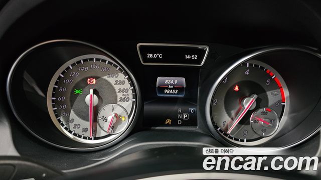 Mercedes-Benz GLA-Class (X156) GLA200 d 4MATIC 2017 — фото 8