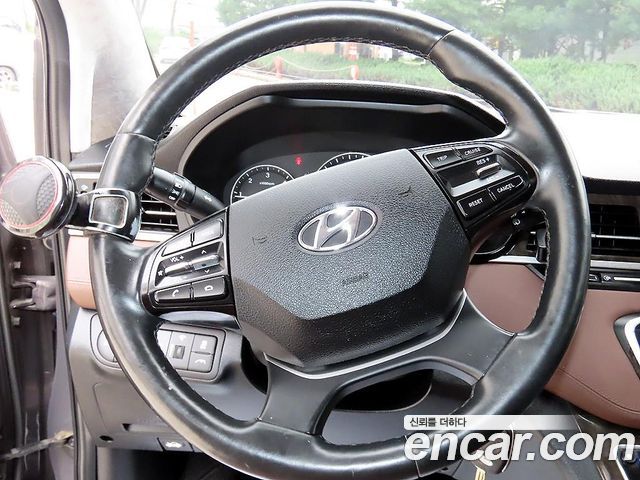 Hyundai Grand Starex Urban 9-Seater Exclusive 2020 — фото 9