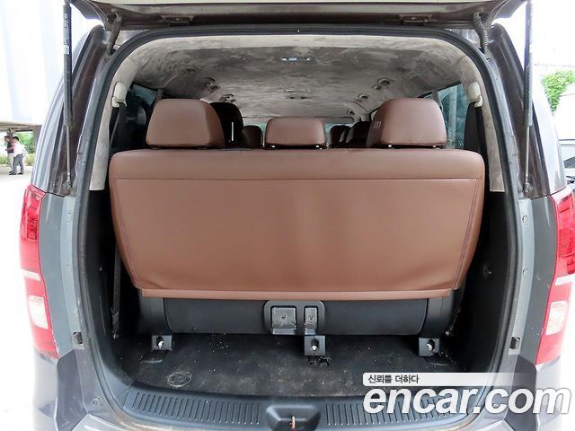 Hyundai Grand Starex Urban 9-Seater Exclusive 2020 — фото 16