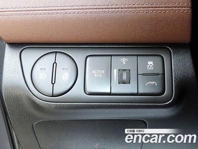 Hyundai Grand Starex Urban 9-Seater Exclusive 2020 — фото 17