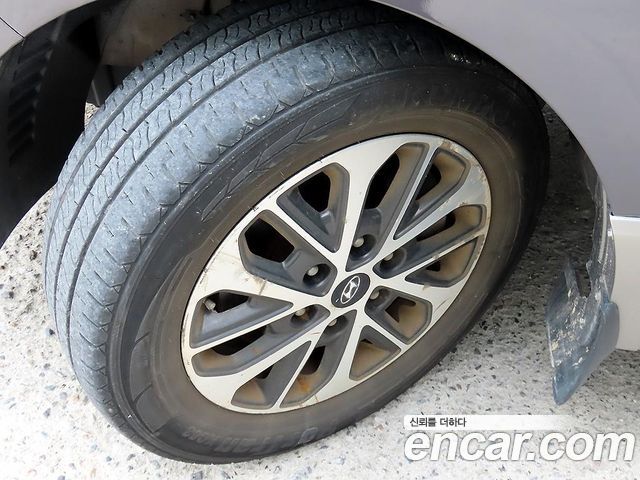 Hyundai Grand Starex Urban 9-Seater Exclusive 2020 — фото 24