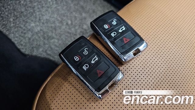 Land Rover Discovery 5 3.0 SD6 HSE Luxury 2019 — фото 16