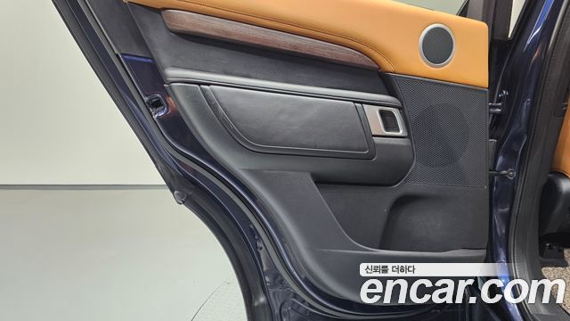 Land Rover Discovery 5 3.0 SD6 HSE Luxury 2019 — фото 25
