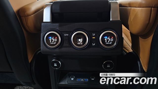Land Rover Discovery 5 3.0 SD6 HSE Luxury 2019 — фото 27