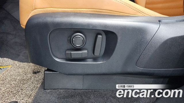 Land Rover Discovery 5 3.0 SD6 HSE Luxury 2019 — фото 31