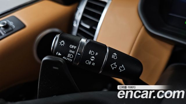 Land Rover Discovery 5 3.0 SD6 HSE Luxury 2019 — фото 38