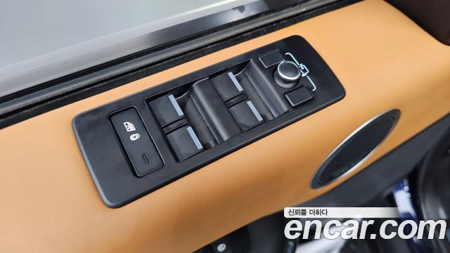 Land Rover Discovery 5 3.0 SD6 HSE Luxury 2019 — фото 39