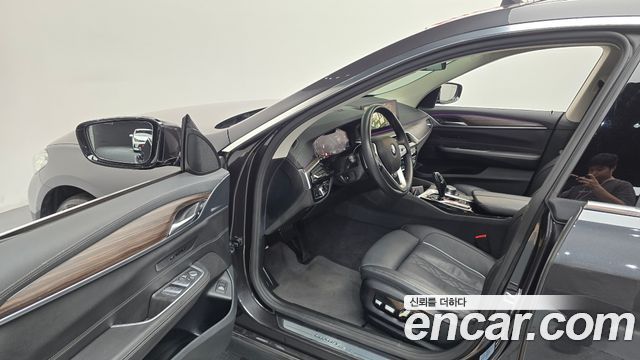 BMW 6 Series GT (G32) 620d Luxury 2023 — фото 10