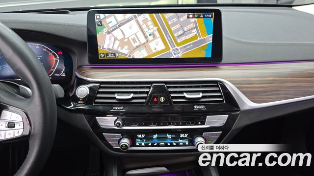 BMW 6 Series GT (G32) 620d Luxury 2023 — фото 12