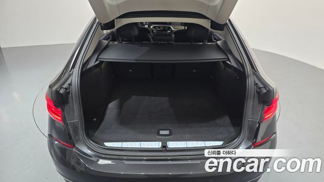 BMW 6 Series GT (G32) 620d Luxury 2023 — фото 18