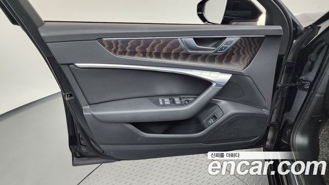 Audi A6 (C8) 45 TFSI Premium 2021 — фото 30