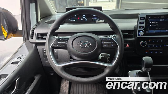 Hyundai Staria Tourer 11-Seater Smart 2023 — фото 16