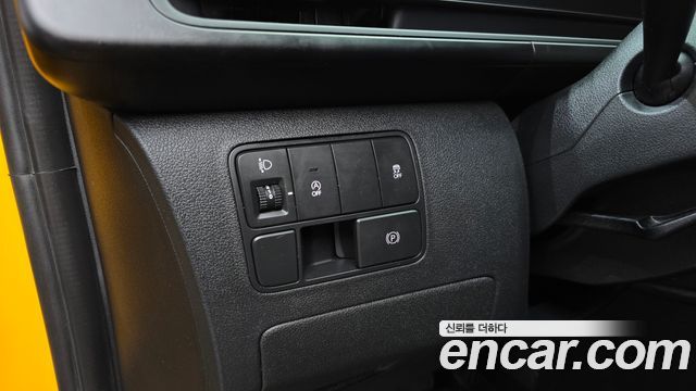 Hyundai Staria Tourer 11-Seater Smart 2023 — фото 24