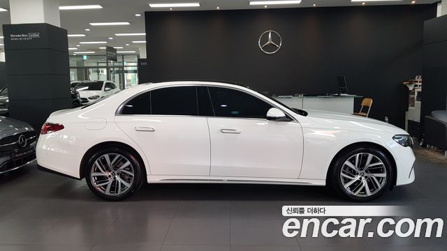 Mercedes-Benz E-Class (W214) E220d 4MATIC Exclusive 2024 — фото 4