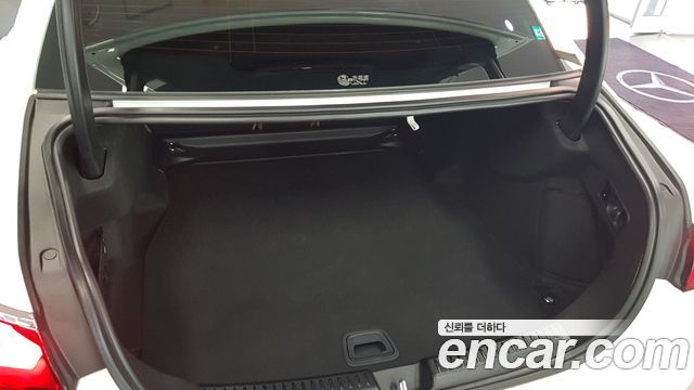 Mercedes-Benz E-Class (W214) E220d 4MATIC Exclusive 2024 — фото 16