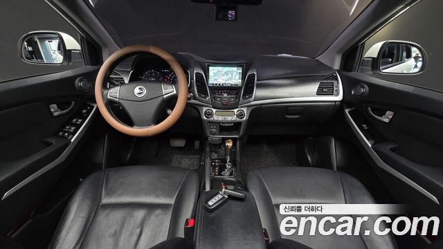 KG Mobility (SsangYong) Korando C 2.0 CVT 2WD Deluxe 2015 — фото 7