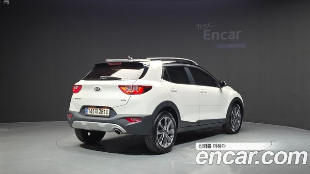Kia Stonic 1.0 Turbo Prestige 2020 — фото 2