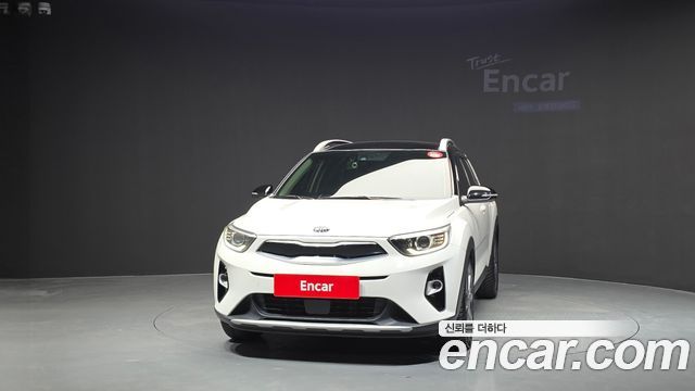 Kia Stonic 1.0 Turbo Prestige 2020 — фото 3