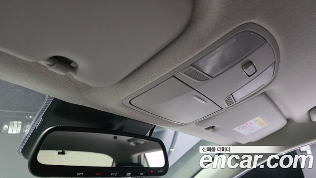Kia Stonic 1.0 Turbo Prestige 2020 — фото 23