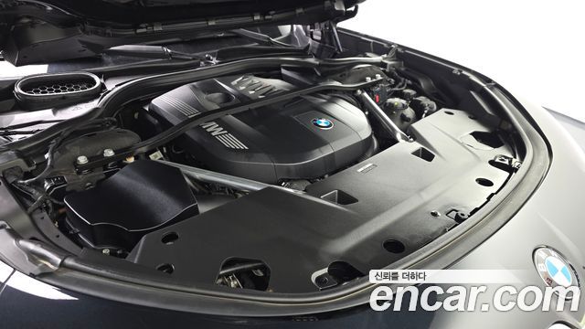 BMW 7 Series (G70) 740i sDrive M Sport 2023 — фото 6
