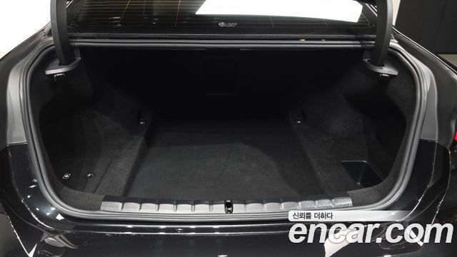 BMW 7 Series (G70) 740i sDrive M Sport 2023 — фото 20