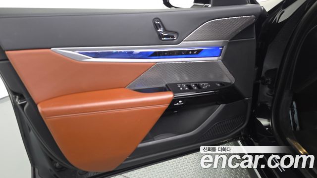 BMW 7 Series (G70) 740i sDrive M Sport 2023 — фото 24