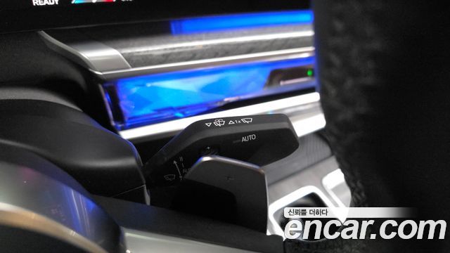 BMW 7 Series (G70) 740i sDrive M Sport 2023 — фото 29