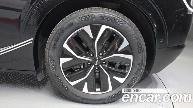 Kia EV6 Long Range Earth 2023 — фото 21