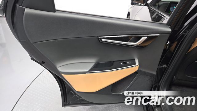 Kia EV6 Long Range Earth 2023 — фото 25