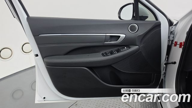 Hyundai Sonata The Edge (DN8) 2.0 LPG(Taxi) Mobility 2026 — фото 24