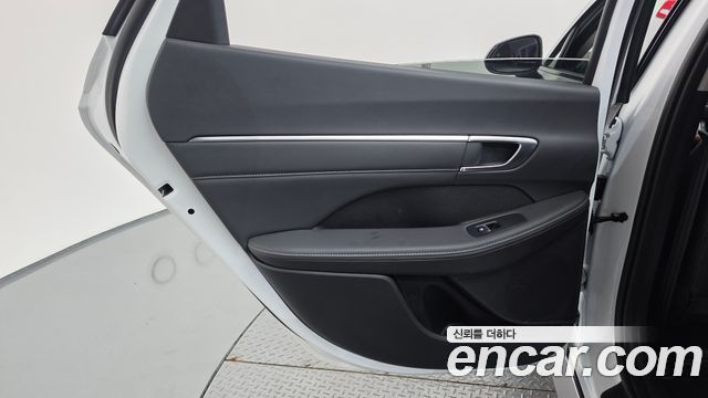 Hyundai Sonata The Edge (DN8) 2.0 LPG(Taxi) Mobility 2026 — фото 25