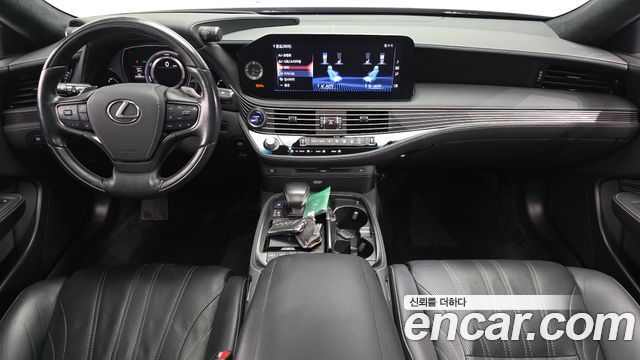 Lexus LS500h (V) 3.5 Platinum AWD 2021 — фото 7