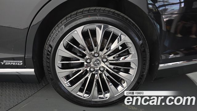 Lexus LS500h (V) 3.5 Platinum AWD 2021 — фото 21