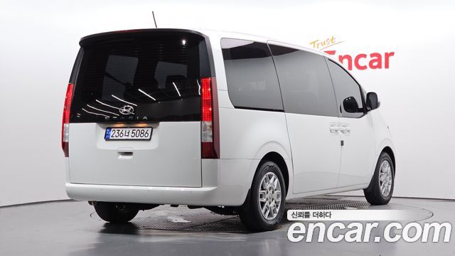 Hyundai Staria Tourer 9-Seater Modern 2022 — фото 2