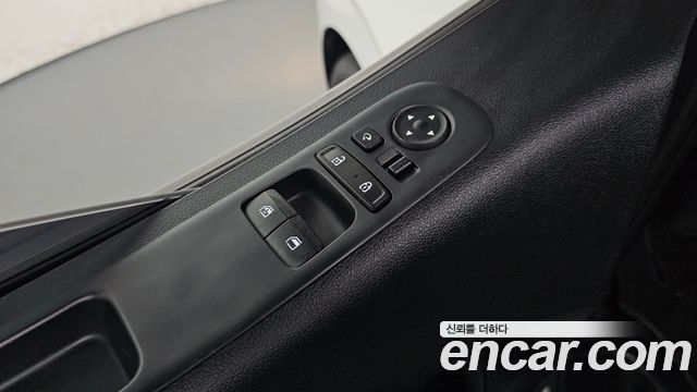 Hyundai Staria Tourer 9-Seater Modern 2022 — фото 17