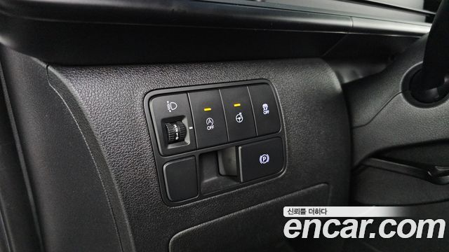 Hyundai Staria Tourer 9-Seater Modern 2022 — фото 18
