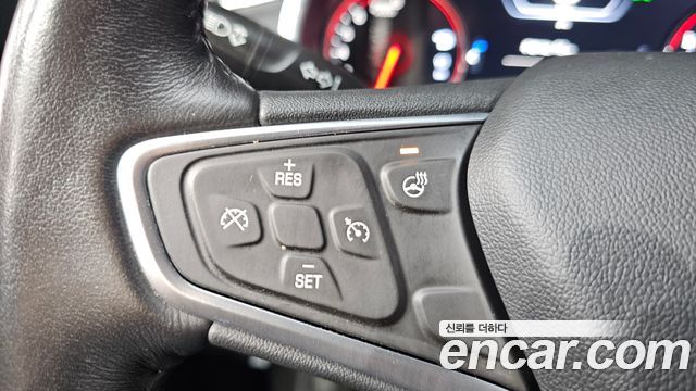 Chevrolet Malibu 2.0 Turbo LT Special 2021 — фото 16