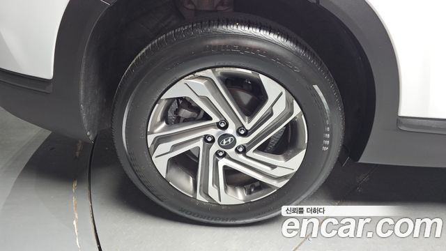 Hyundai Santa Fe Gasoline 2.5T 2WD Exclusive 2022 — фото 5