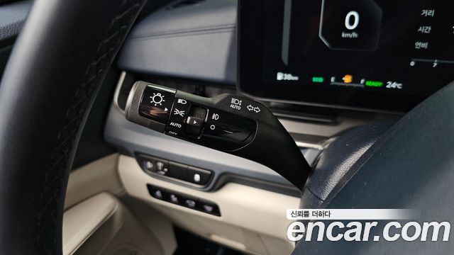 Kia Carnival (IV) HEV 9seater Nobless 2025 — фото 16