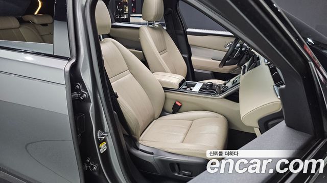 Land Rover Range Rover Velar 3.0 D300 R-Dynamic SE 2018 — фото 10