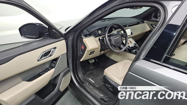 Land Rover Range Rover Velar 3.0 D300 R-Dynamic SE 2018 — фото 11